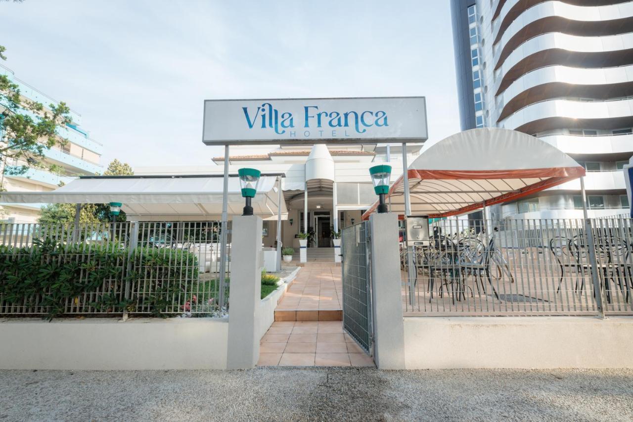 Hotel Villa Franca Lignano Sabbiadoro Exterior foto